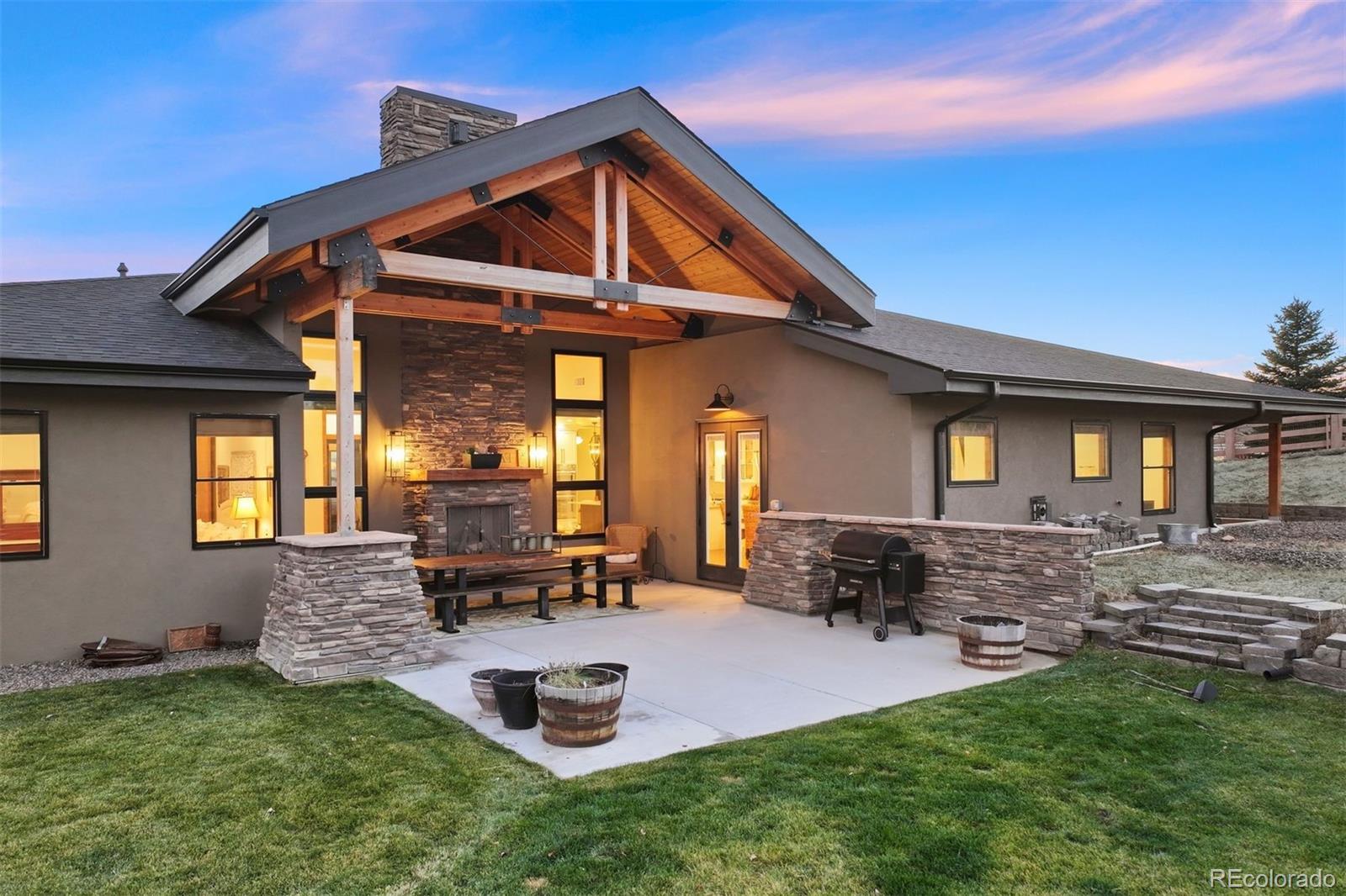4762 Desperado Way