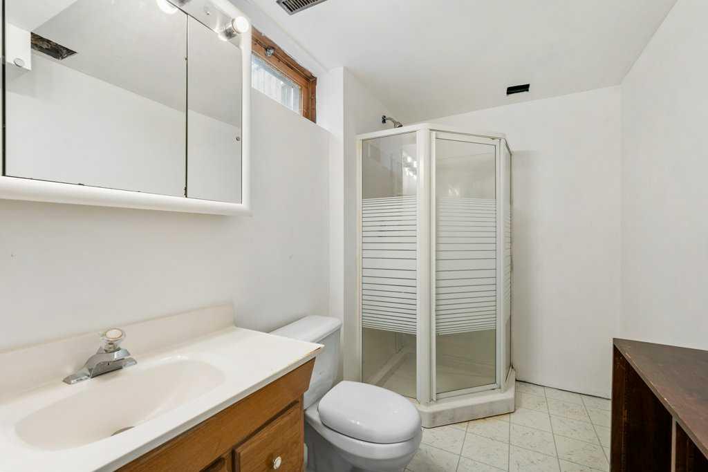 3 Falsby Place NE