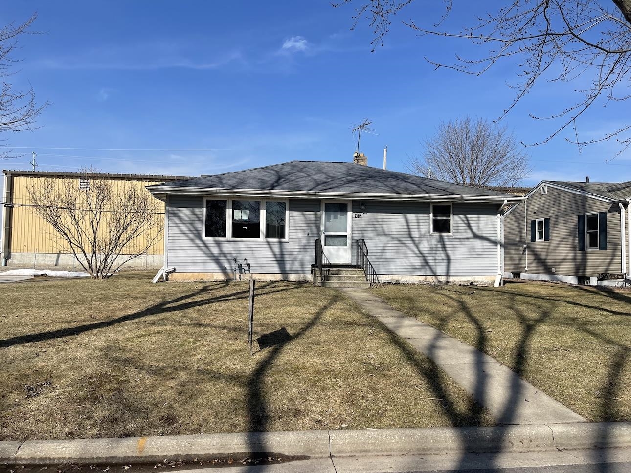 492 Cottage Grove Avenue