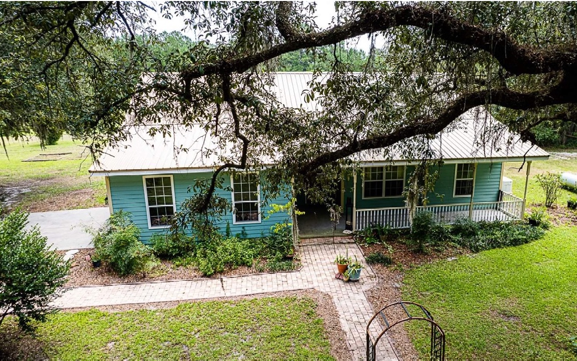 Live Oak Real Estate 11464 113Th Road Live Oak ,FL available for