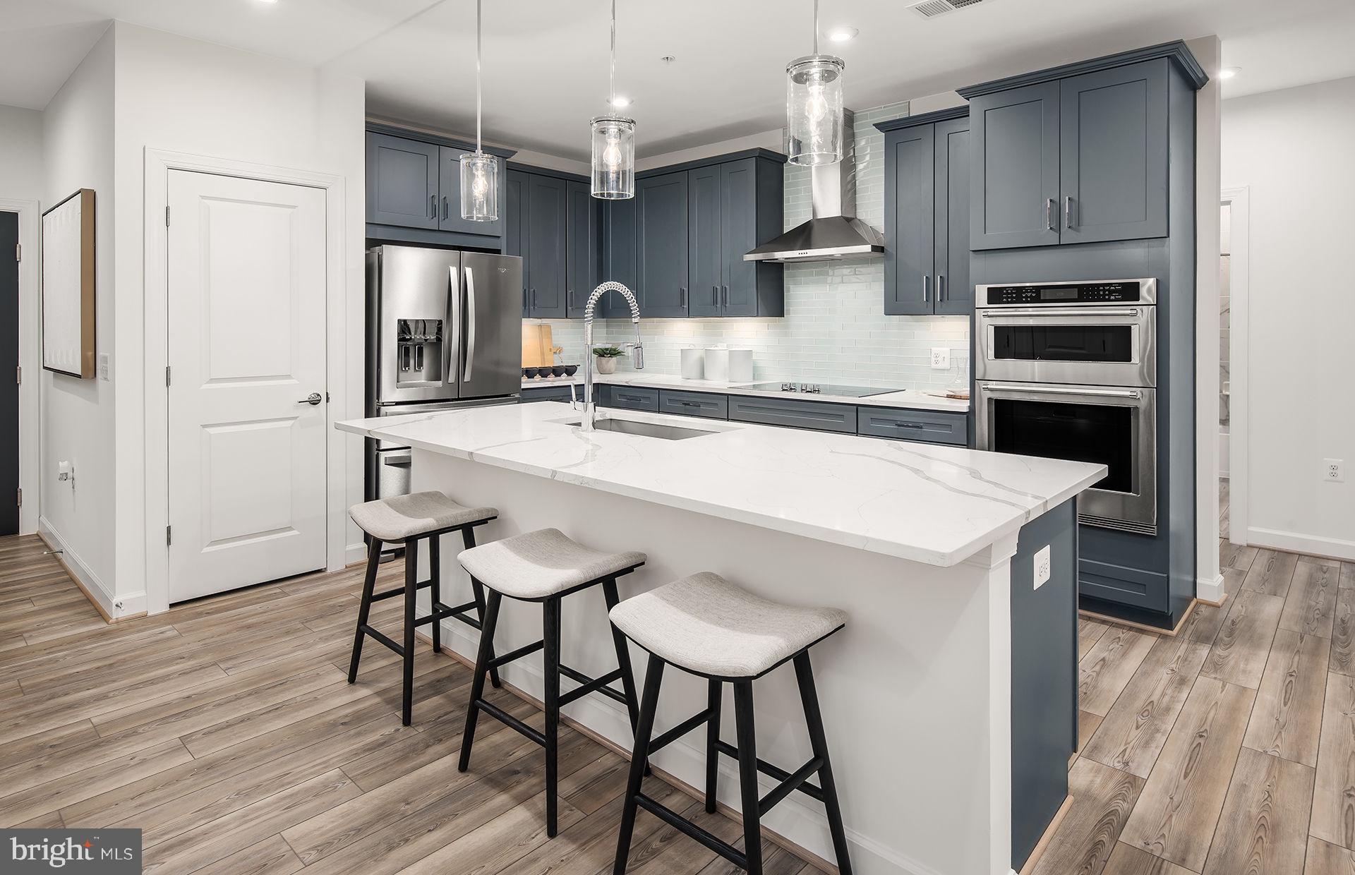 5810 Moonstone Way 402, Haymarket, VA 20169