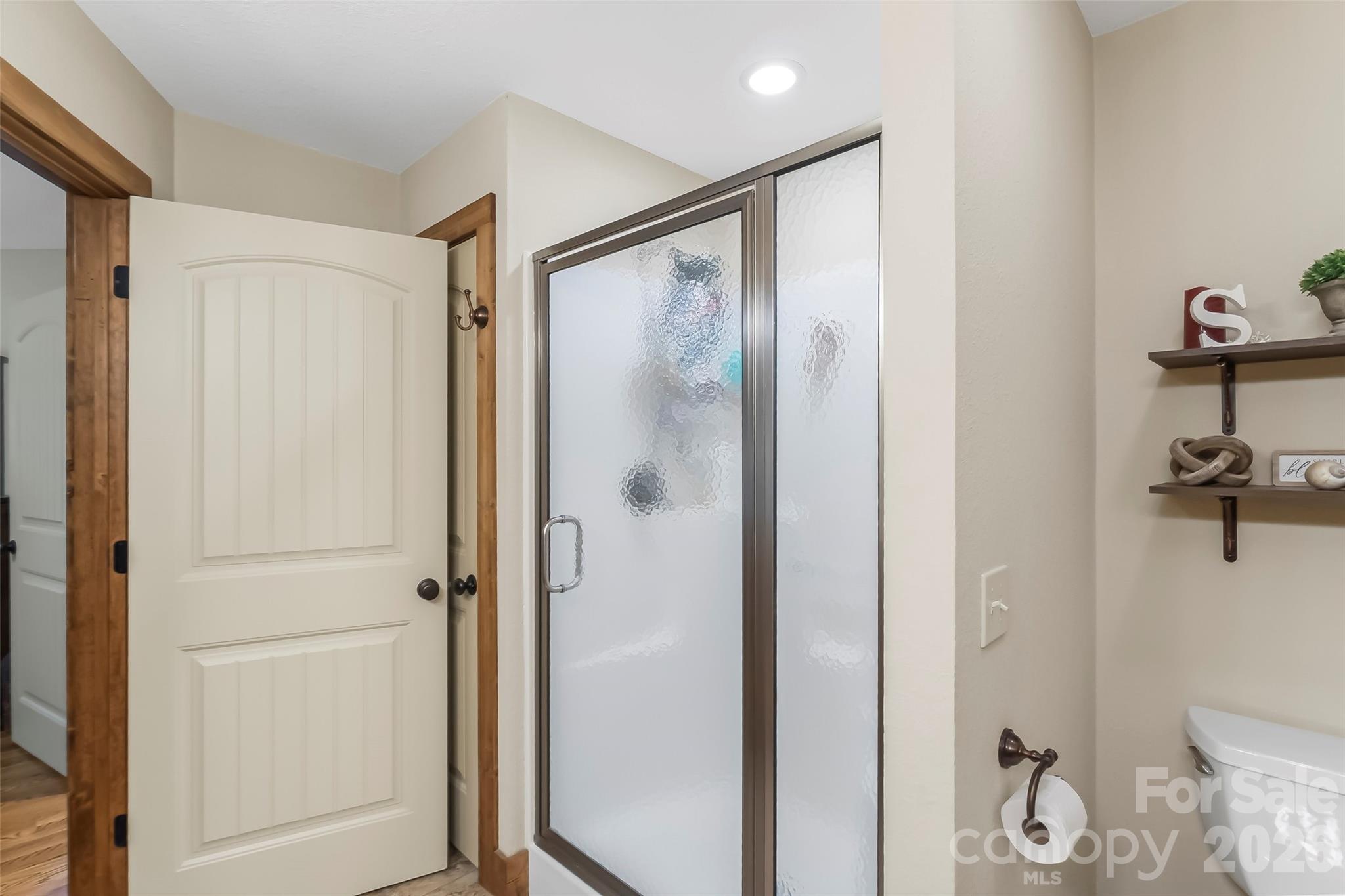 590 Larkhaven Drive