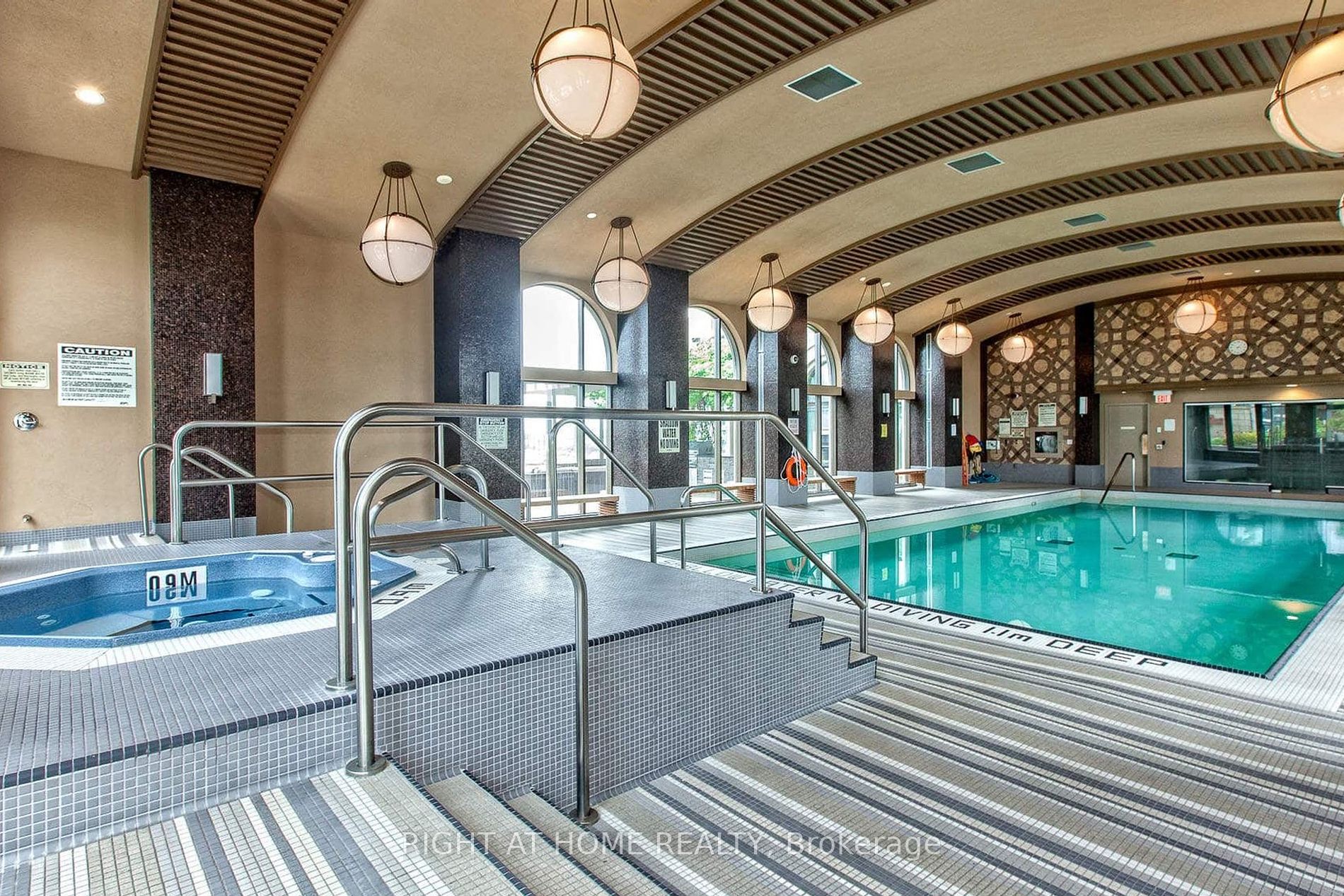 385 Prince Of Wales Dr 602