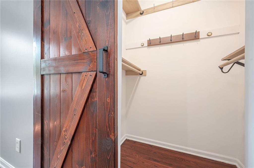 1600 NE 49th Terrace