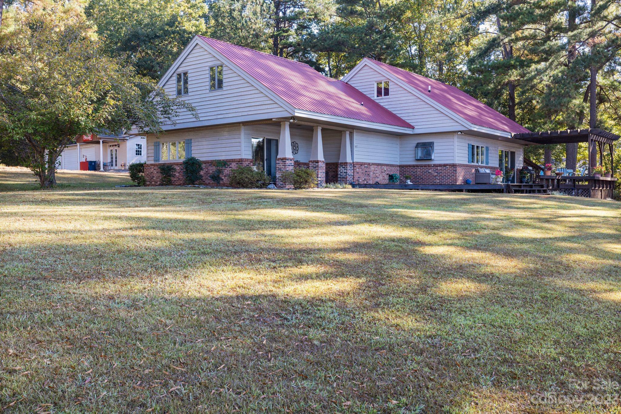 6820 Locke Drive