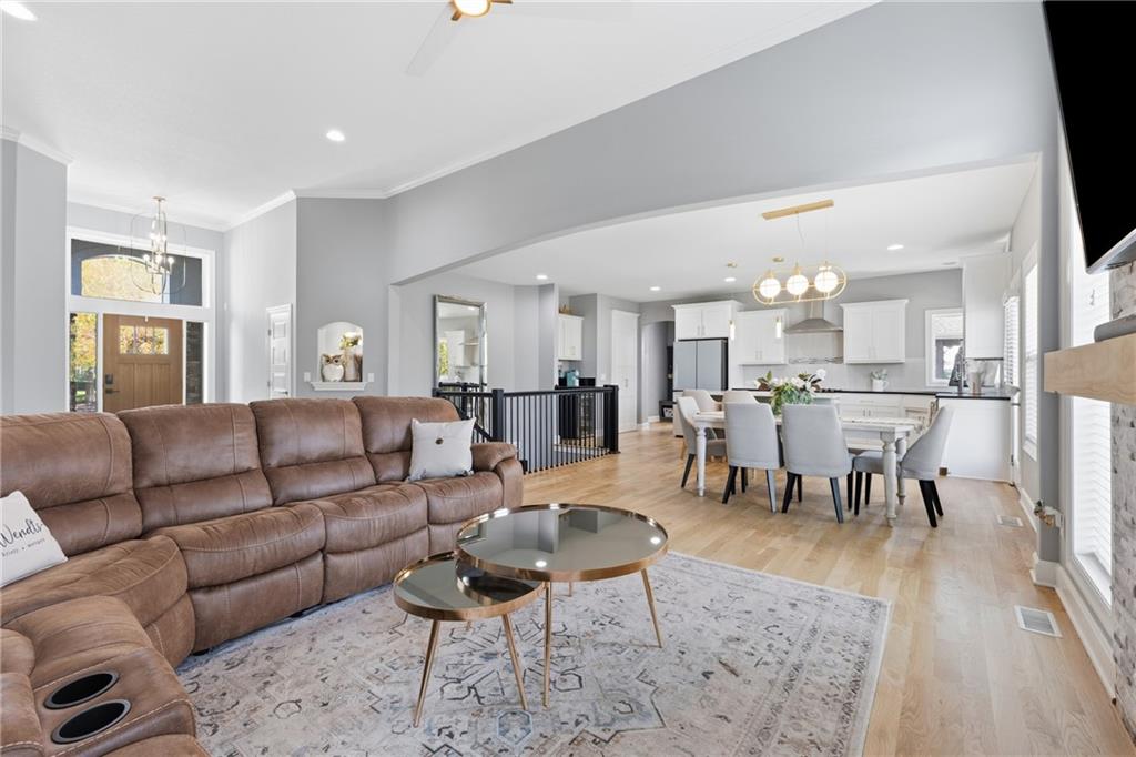 10512 N Euclid Avenue