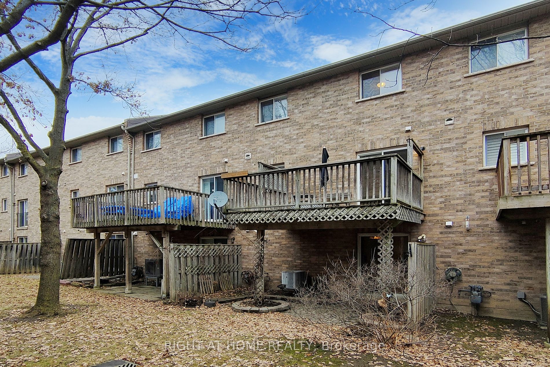 2370 W Britannia Rd 7