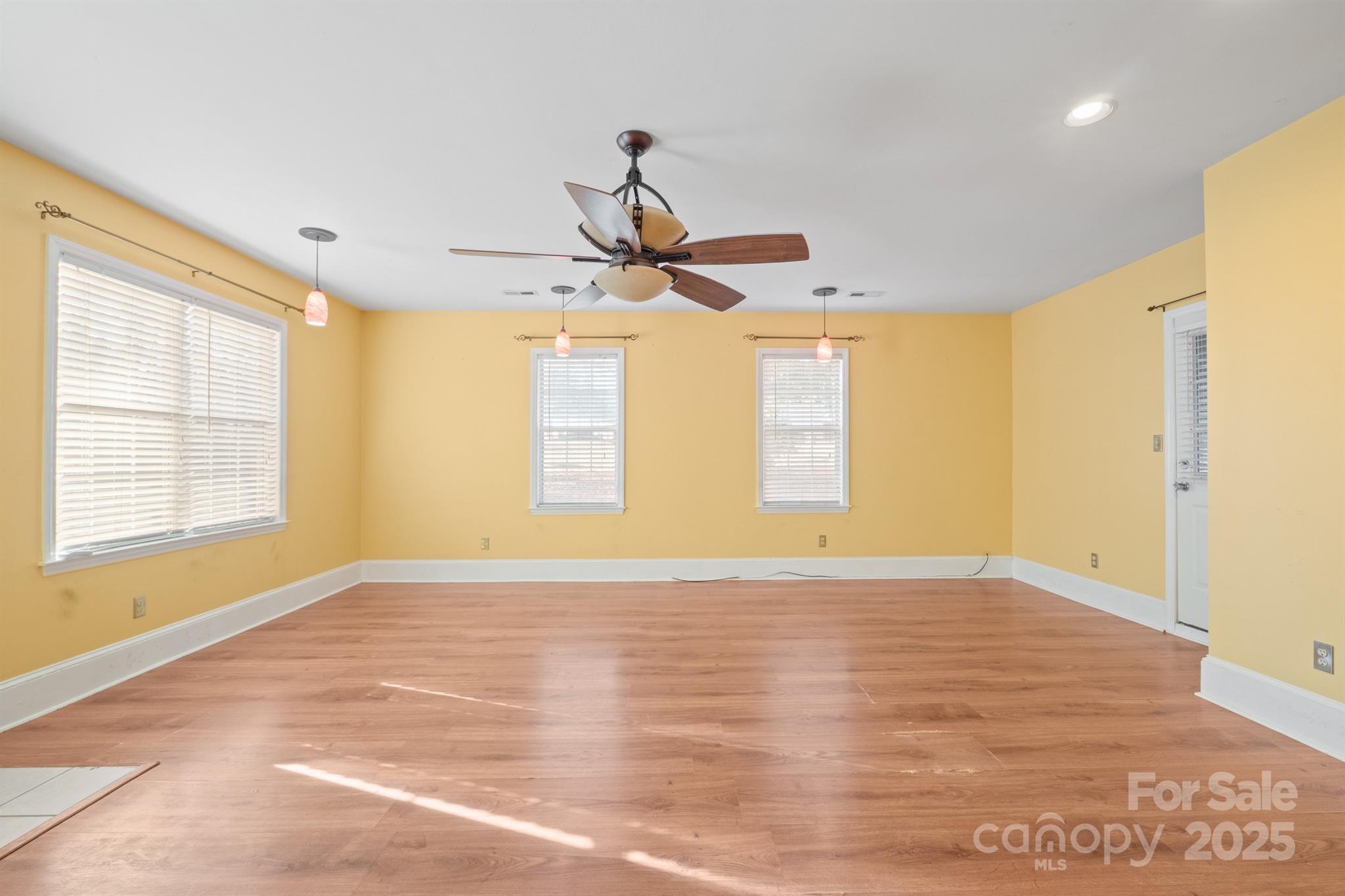 172 Valleybrook Drive