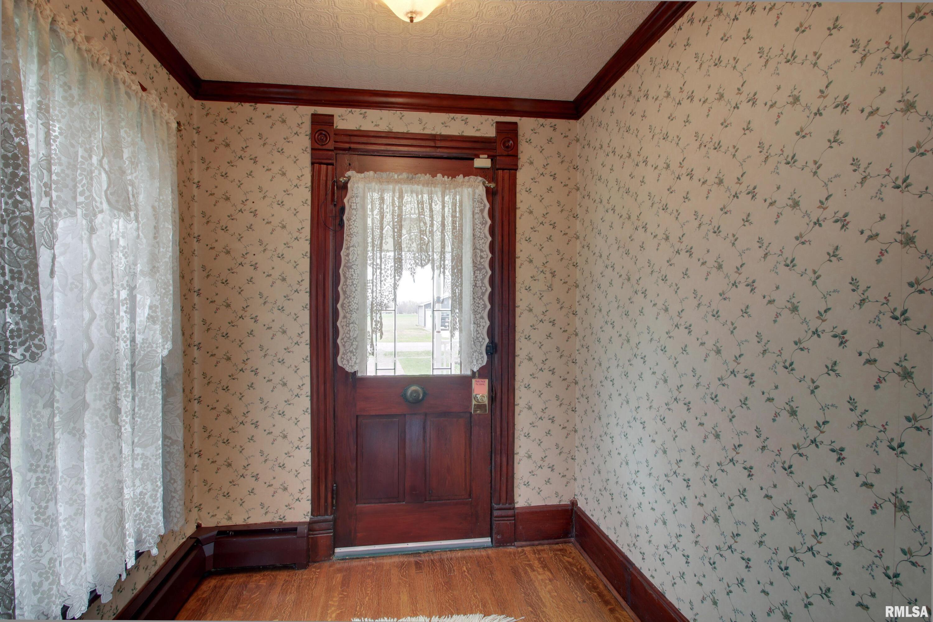 309 W Edwards Street