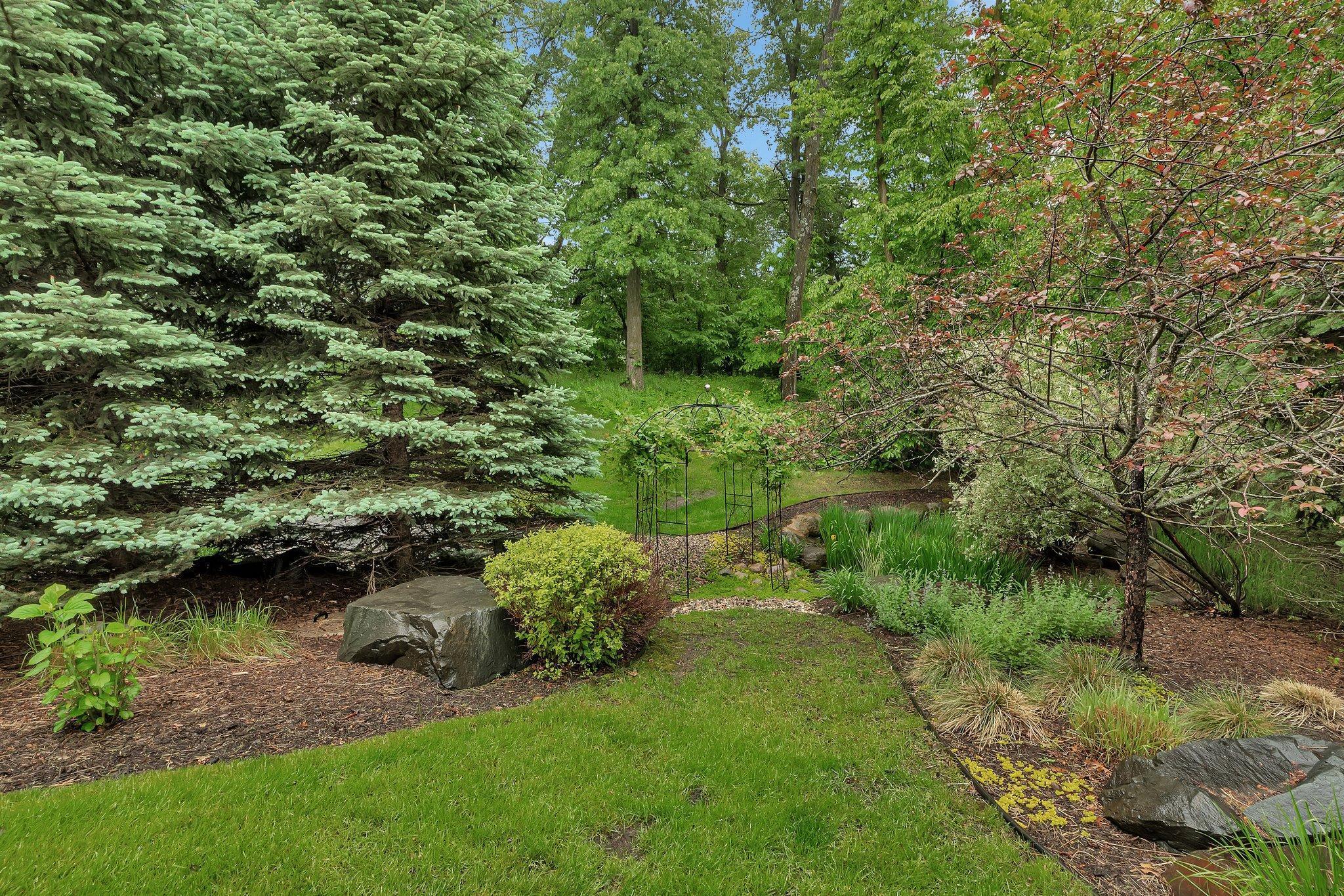 28894 Woodbrook Court