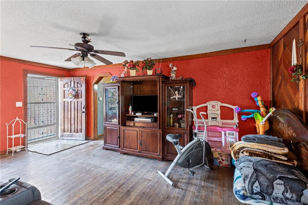 6502 Leavenworth Road