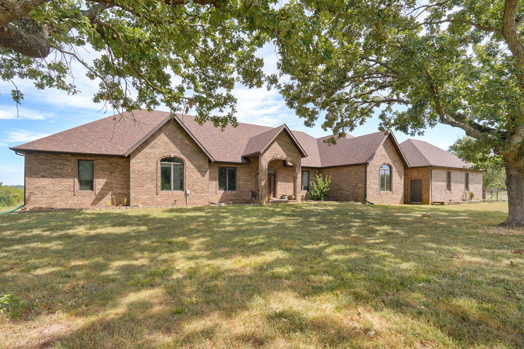 9215 W Farm Road 94