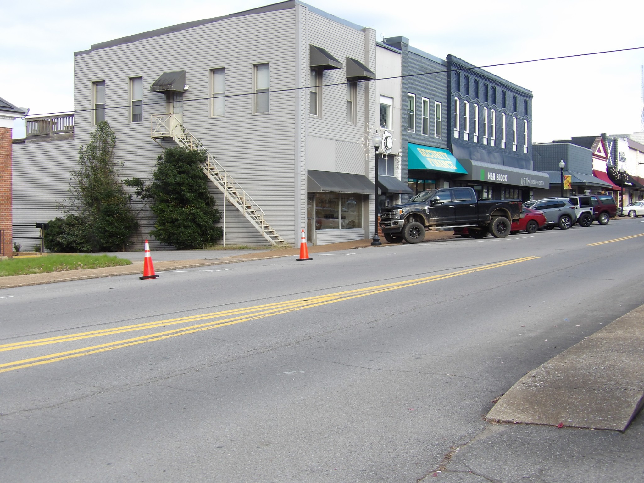 111 W Main St