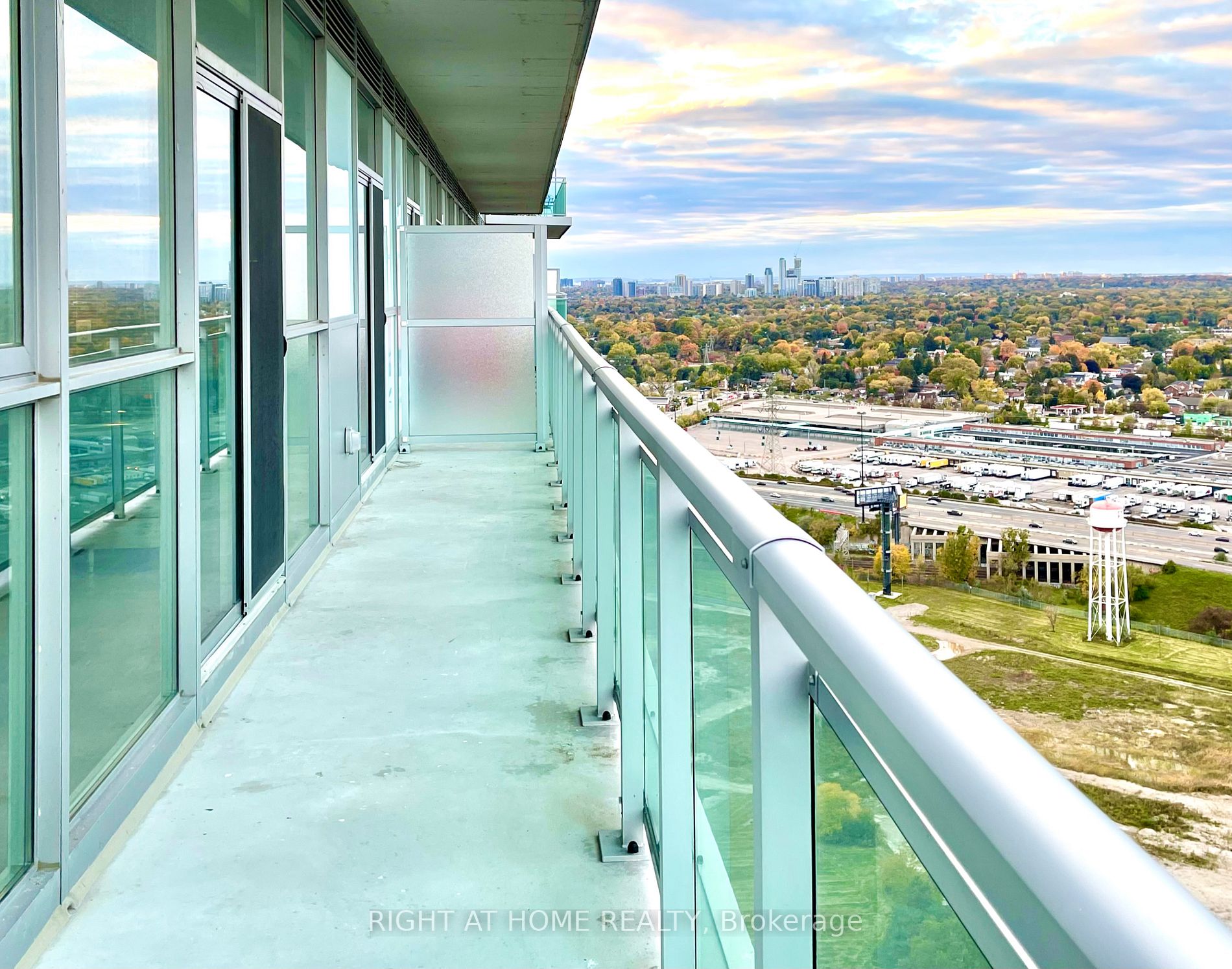 33 Shore Breeze Dr 3409