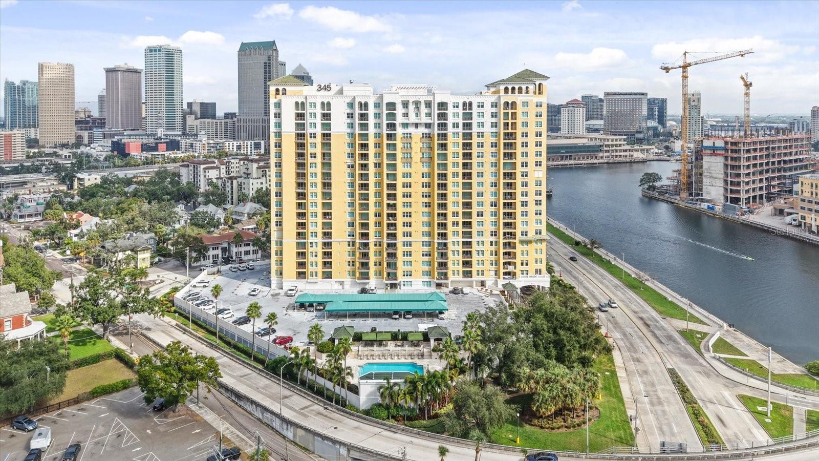 345 Bayshore Boulevard 706