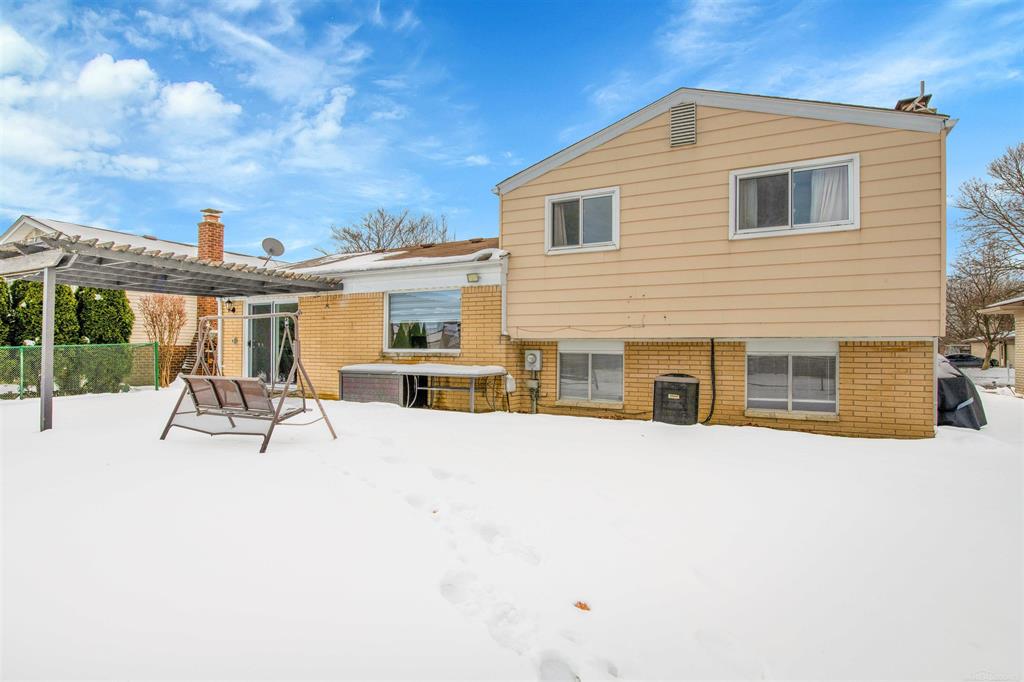 39644 Timberlane Drive