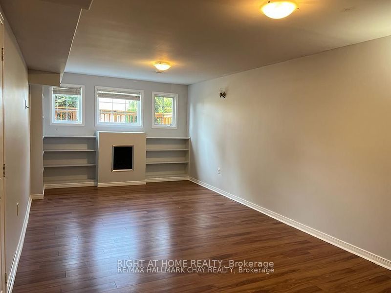 31 Forest Dale Dr Lower L