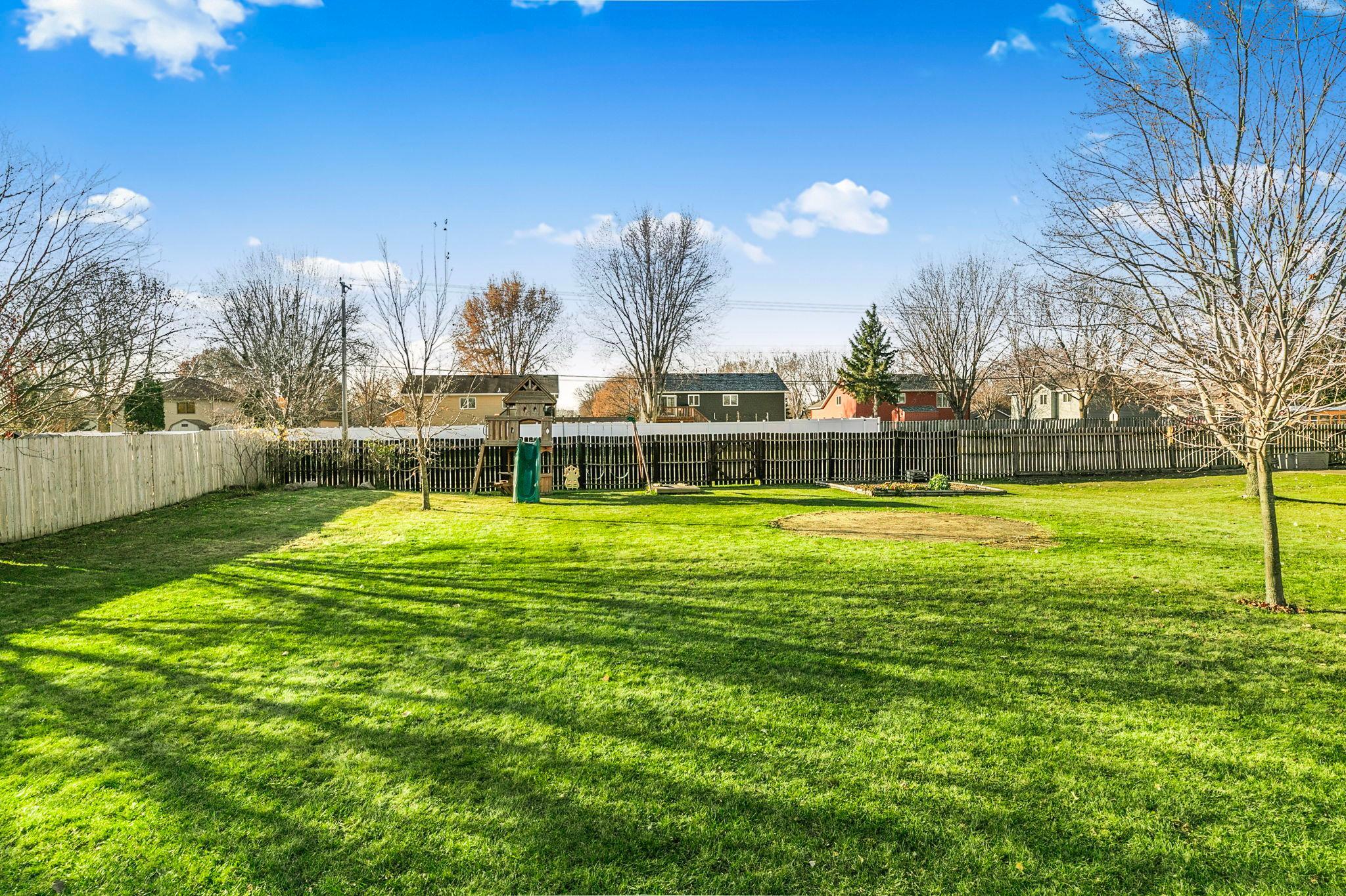 1083 Lawrence Circle