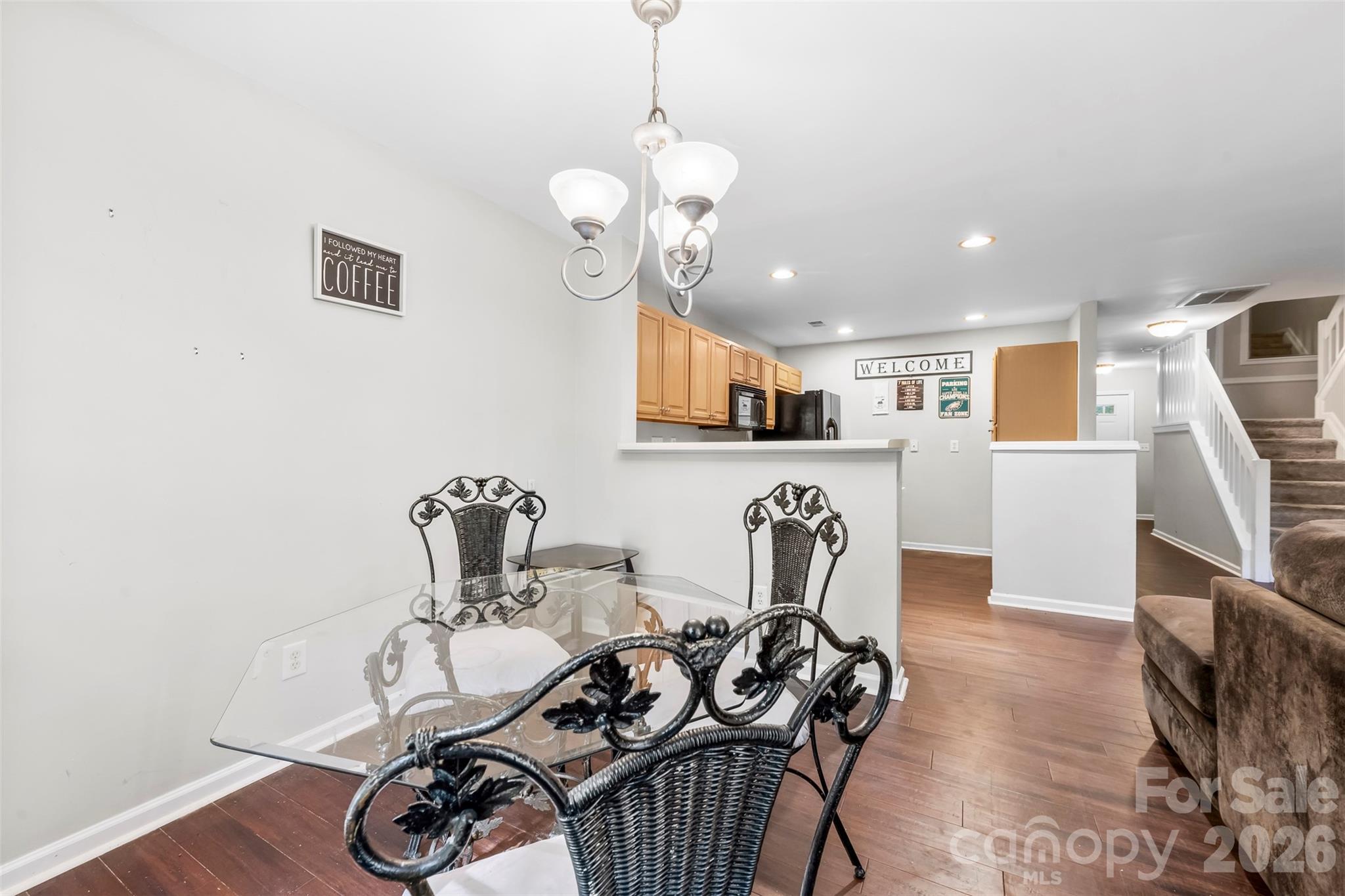 8144 Christmas Court