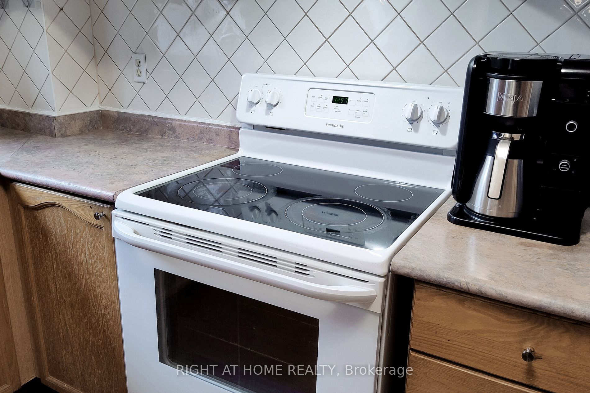 2370 W Britannia Rd 7