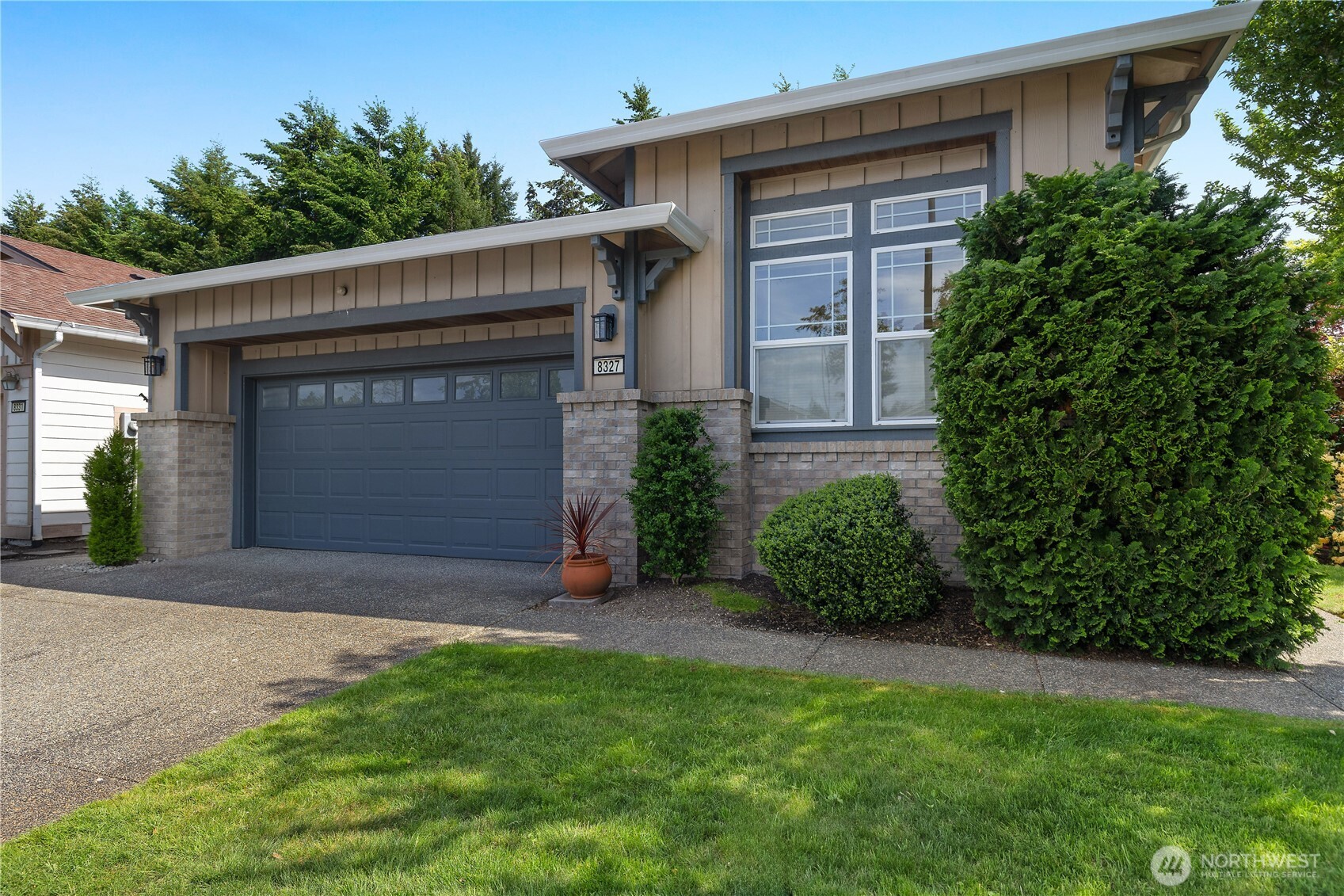 8327 Vashon Drive NE