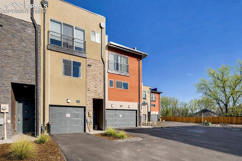 50 Cheyenne Boulevard