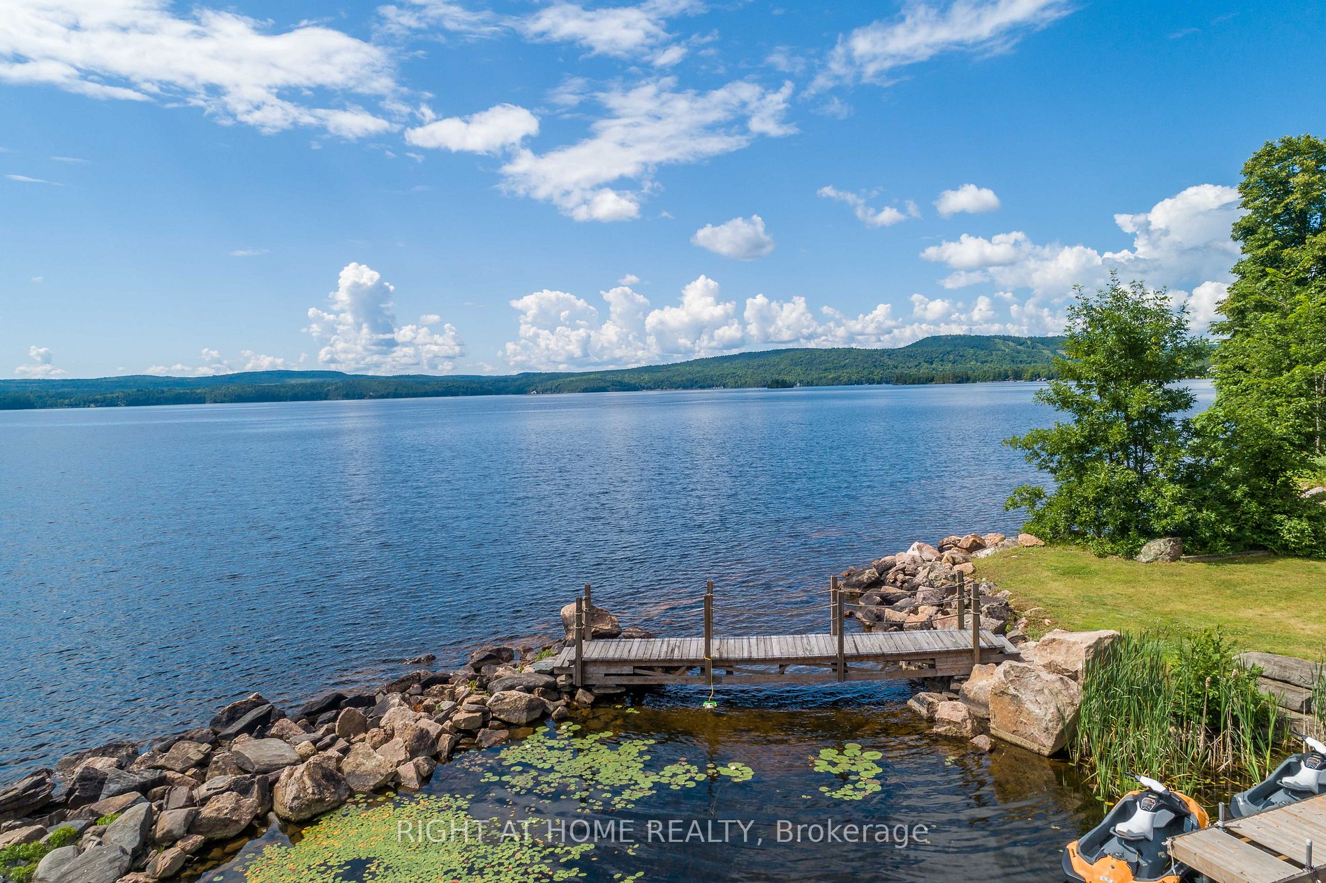 5253 Calabogie Rd