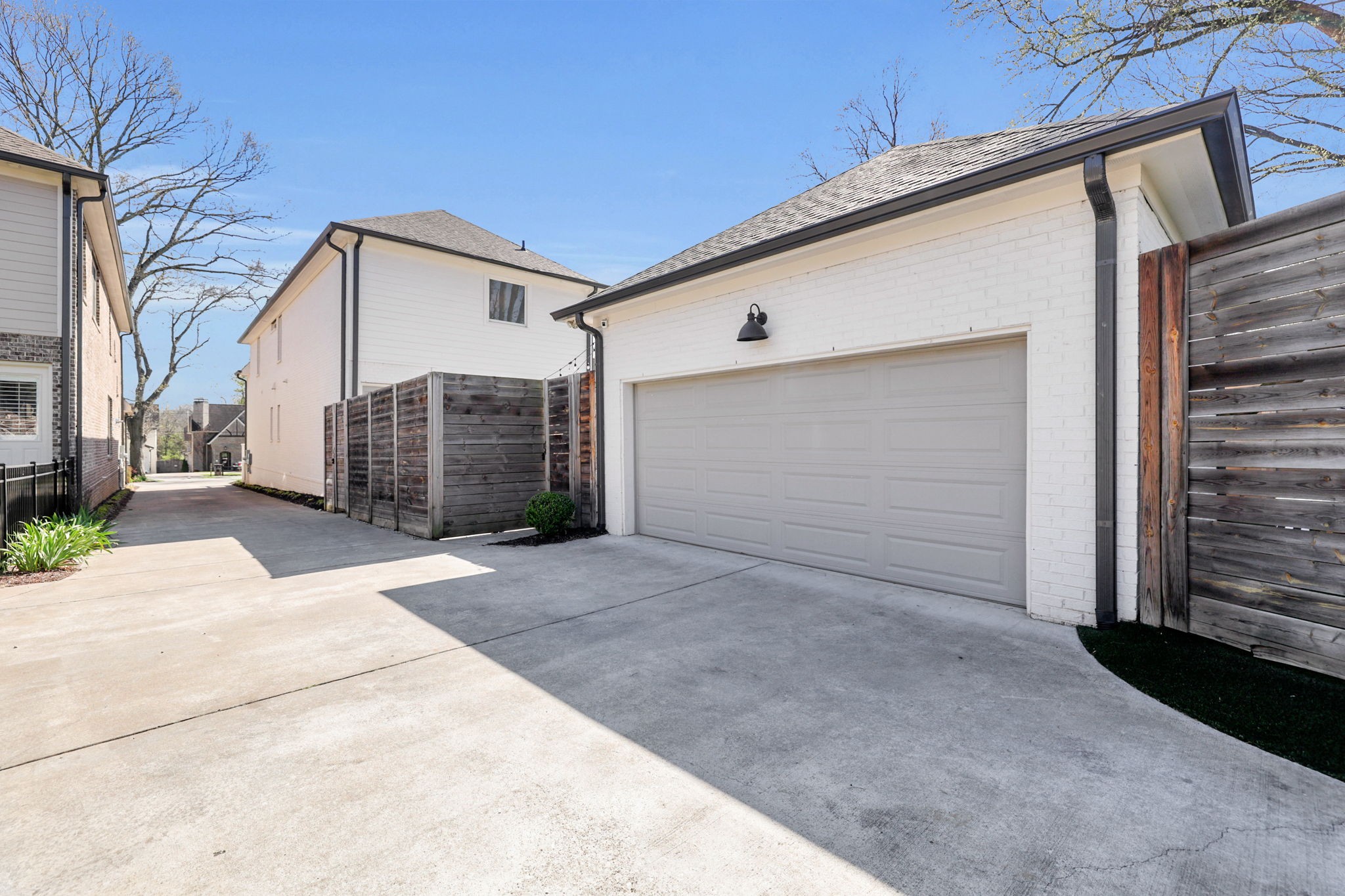922B Gale Ln
