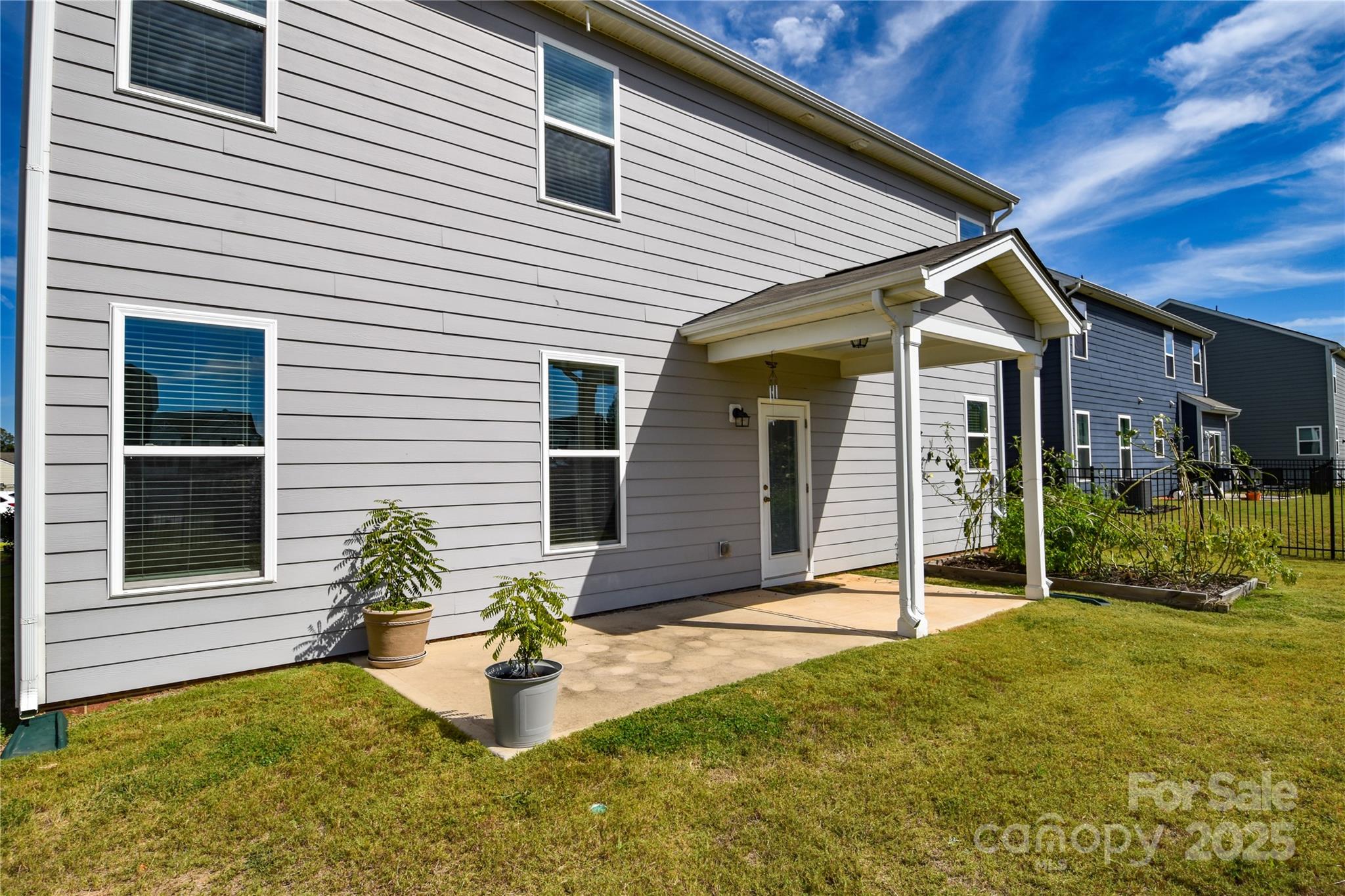 139 W Neel Ranch Road