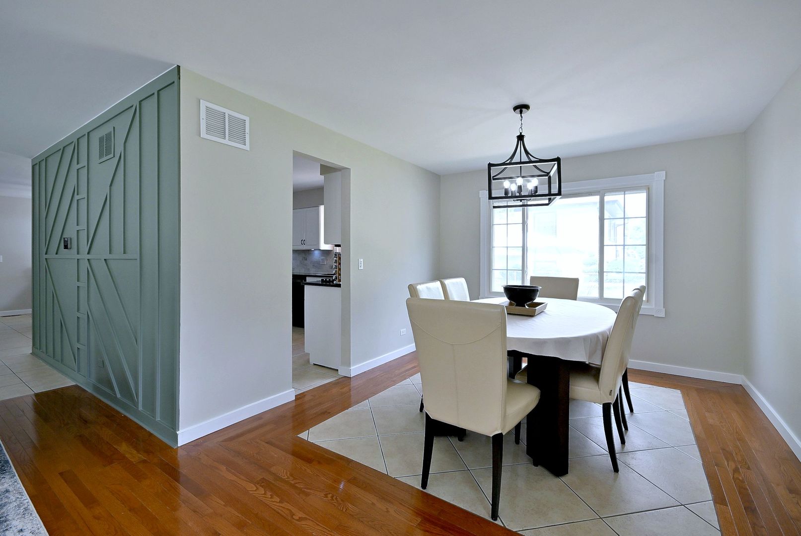 101 E Bryn Mawr Avenue