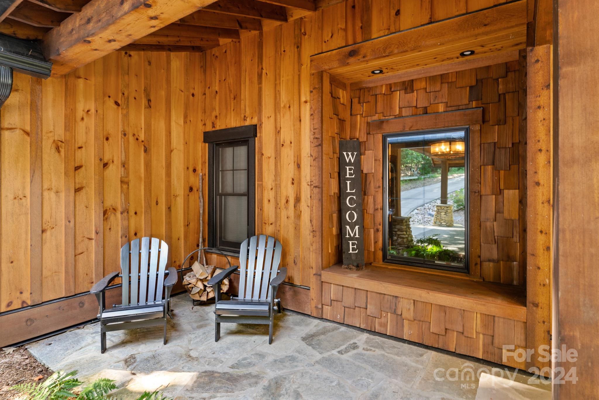 1610 Lillians Point Court