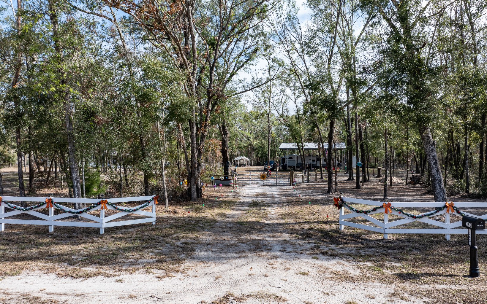 368 NE Beverly Hills Rd