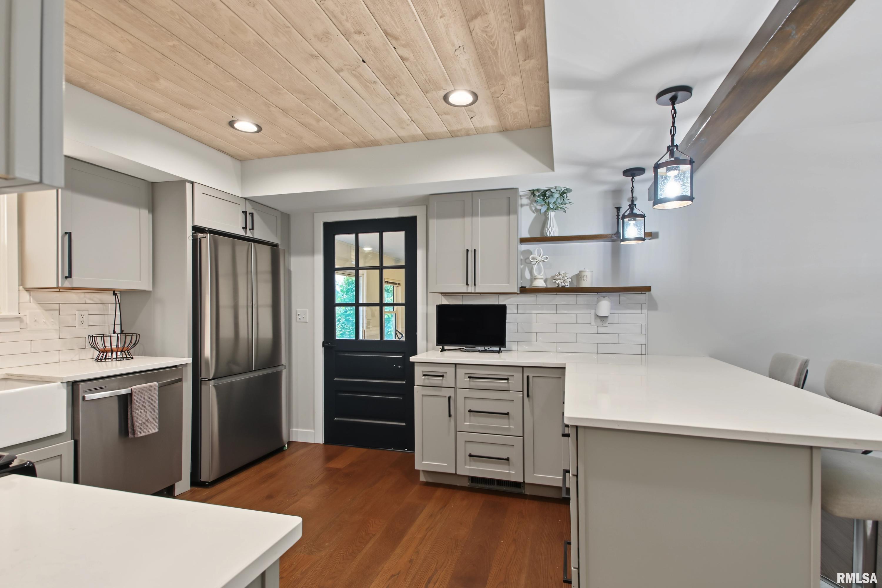4221 Country Meadows Lane
