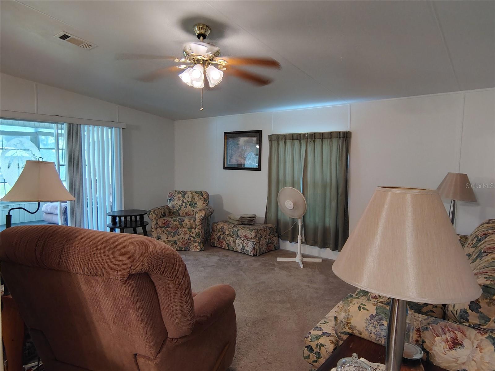52 Outlet Drive