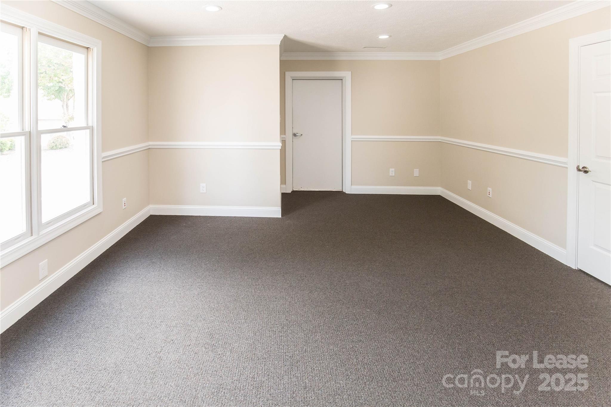 214 Main Avenue Drive