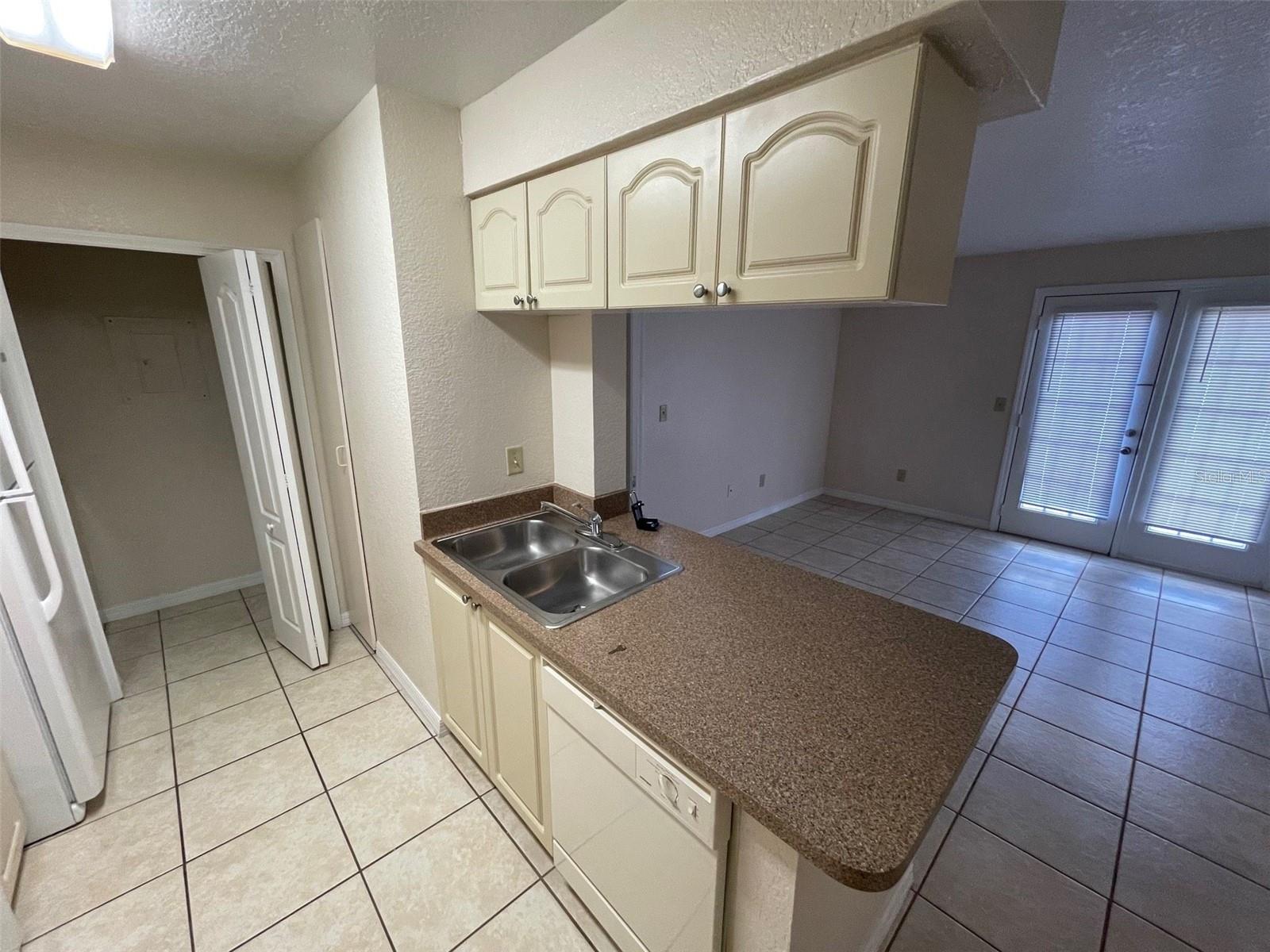 2550 N Alafaya Trail 10102