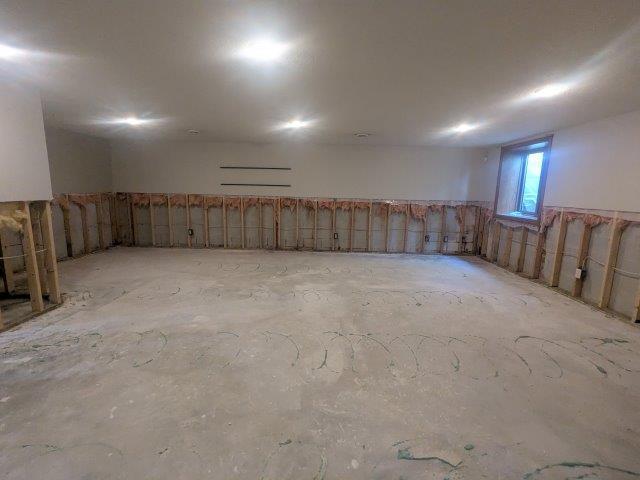 920 Oakcrest Drive