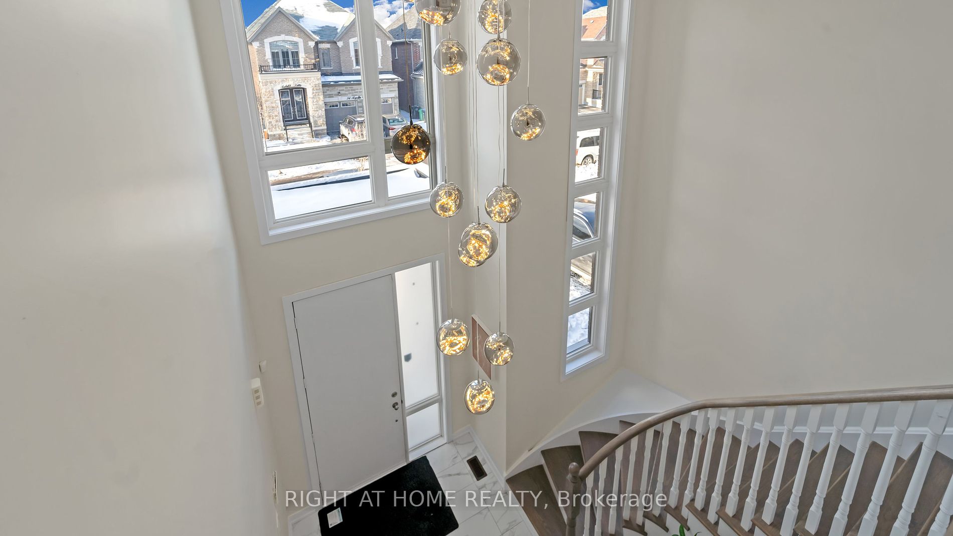 29 Argelia Cres