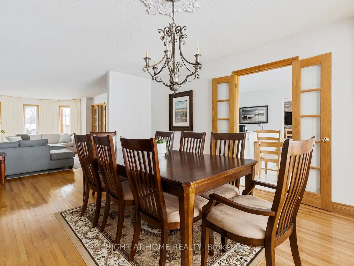 223 E Bayshore Rd