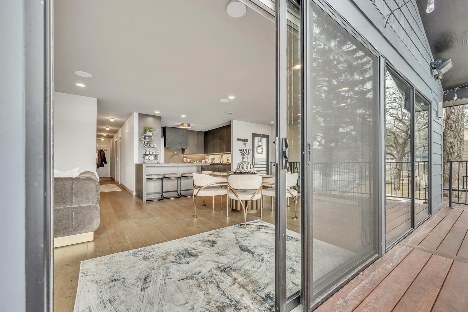 1001 Oak Place
