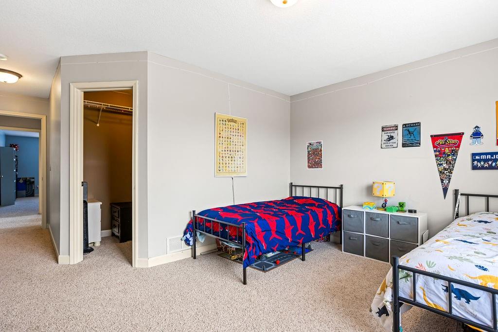 9709 N Farley Avenue