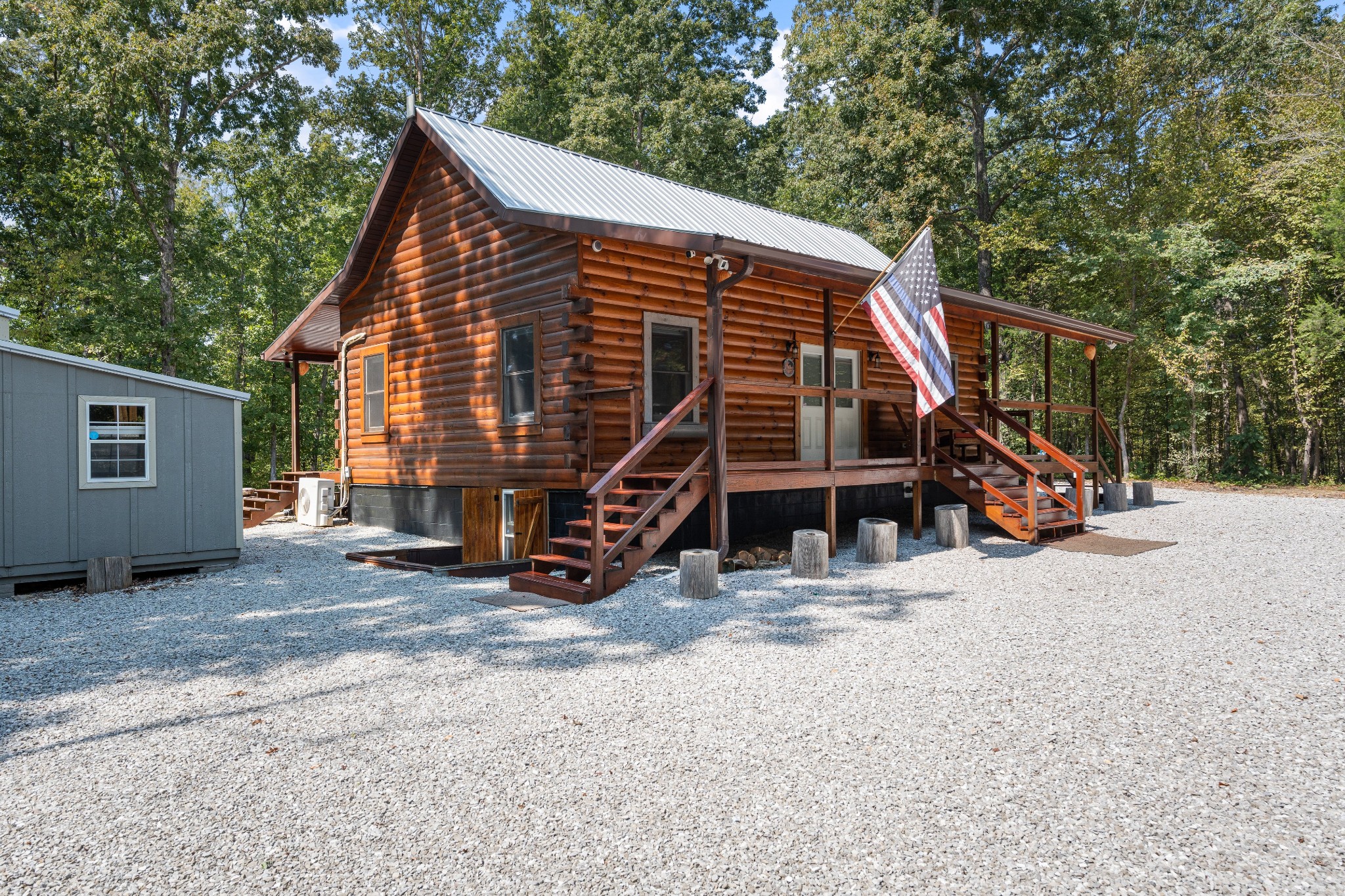6095 Old Highway 13