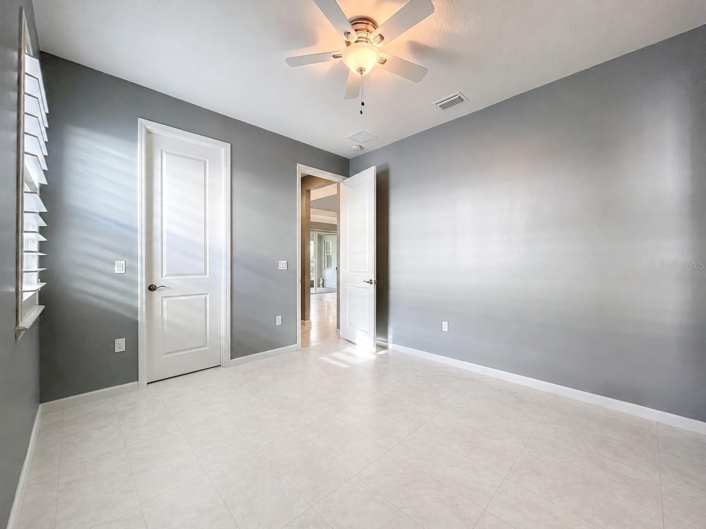 295 Northcote Court