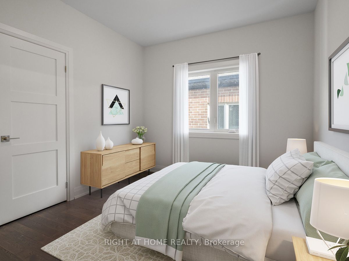 110 Seguin St