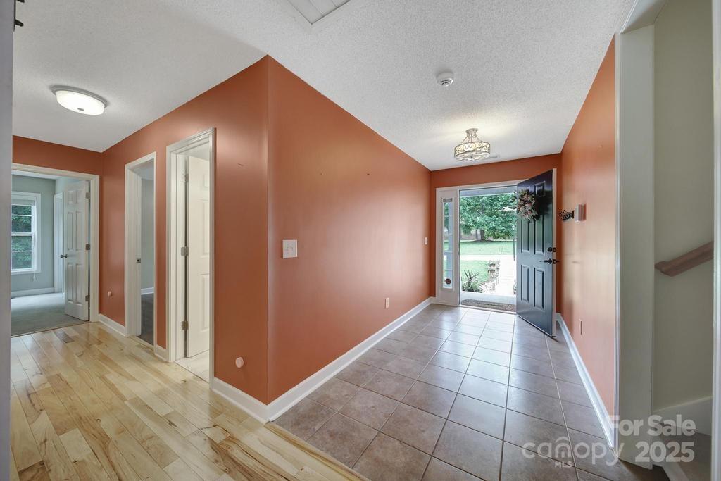 4394 Mountain Creek Road