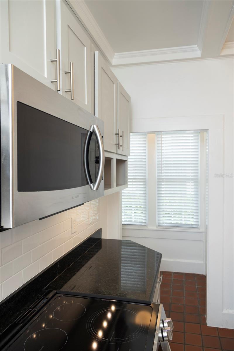 3012 W Sitios Street