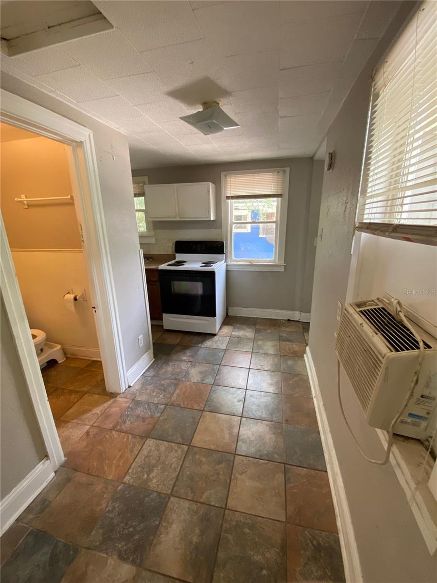 2235 Florida Avenue S