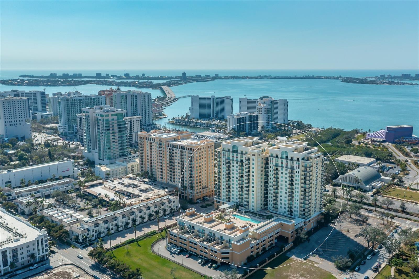 800 N Tamiami Trail 815