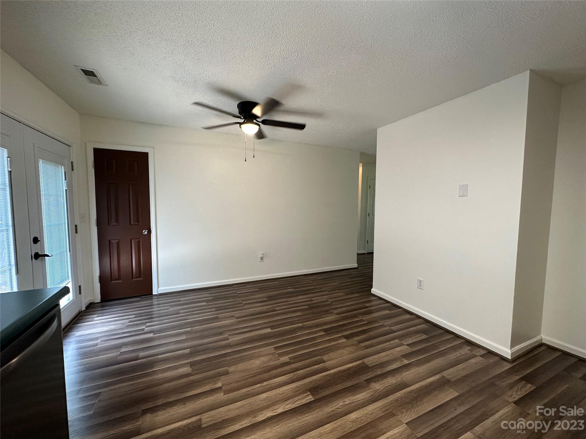 476 Legion Road