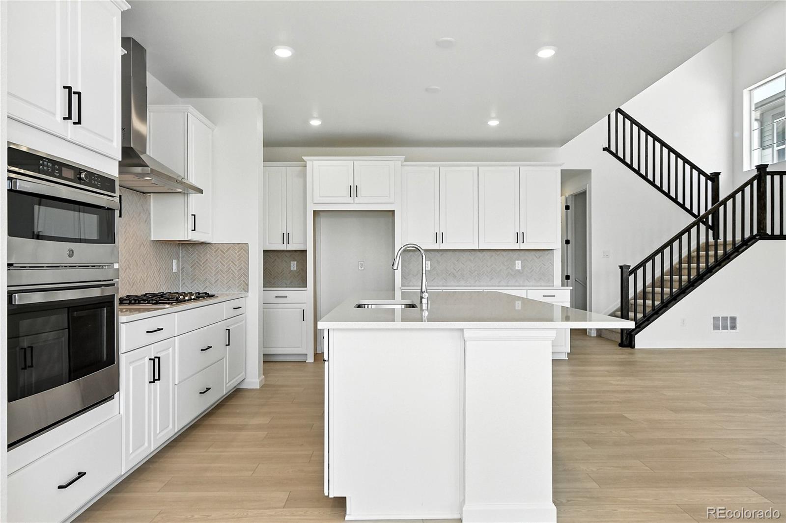 8836 Whiteclover Street